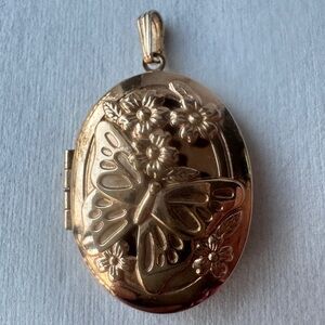 Vintage Gold Tone Locket Pendant Three Dimensional Butterfly Floral Design